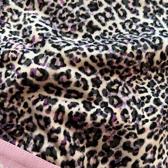 Victoria's Secret Sports Bra - Picture 3 of 5